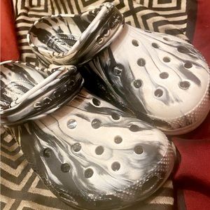 Crocs good condition!